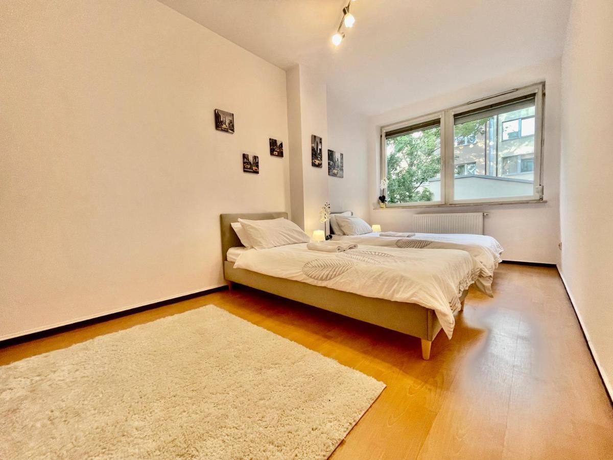 Apartamento Warsaw Concierge Wola Ratusz Exterior foto