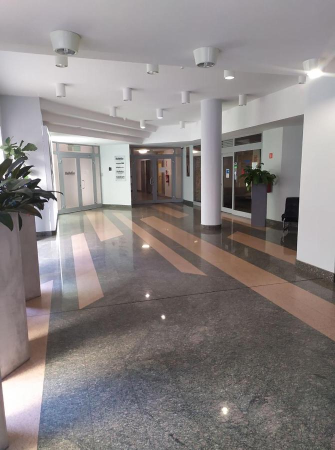 Apartamento Warsaw Concierge Wola Ratusz Exterior foto