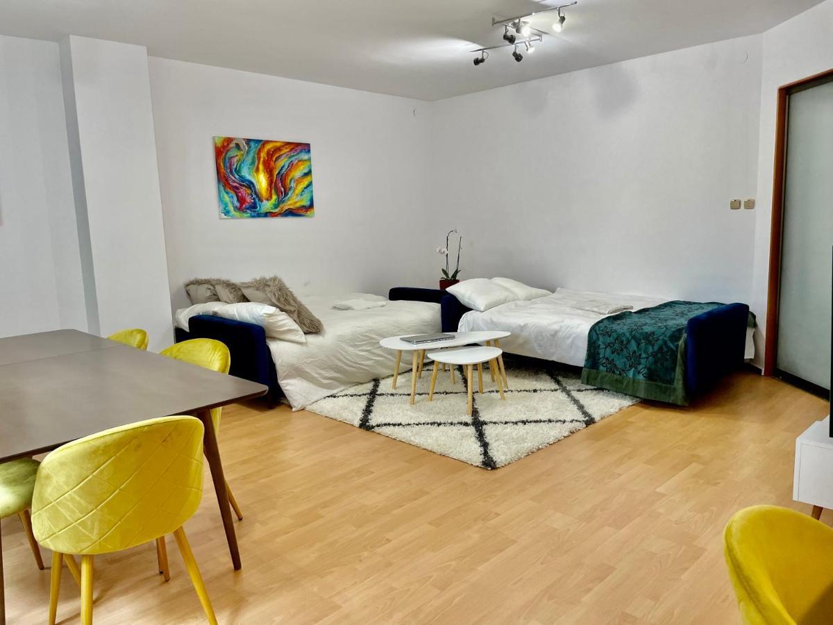 Apartamento Warsaw Concierge Wola Ratusz Exterior foto